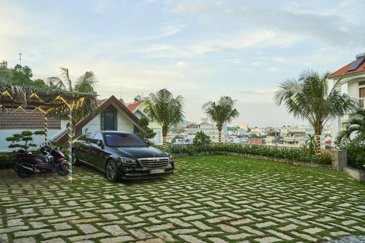 The Wind Resort - Tropical Hillside Escape Вунгтау Екстер'єр фото