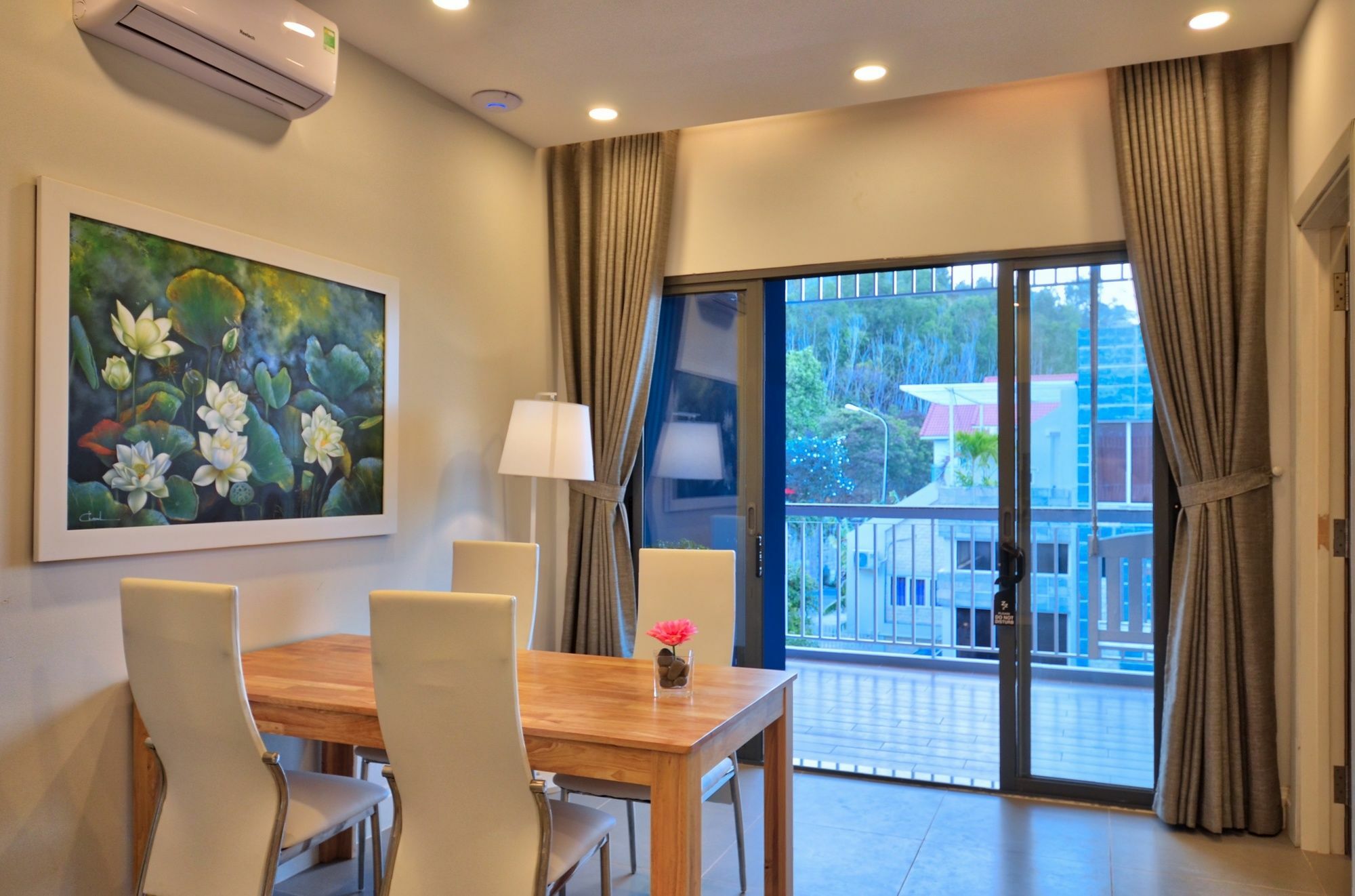 The Wind Resort - Tropical Hillside Escape Вунгтау Екстер'єр фото